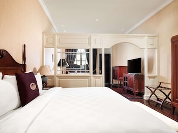 Heritage Suite King Bed