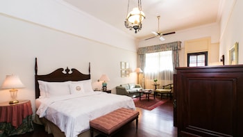 Classic Room, 1 King Bed