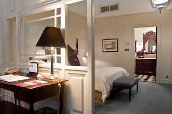 Heritage Suite King Bed