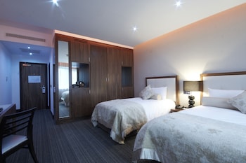 Classic Twin Room