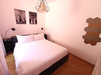 Premier Apartment