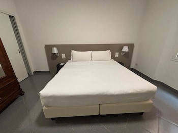 Asinelli apartment