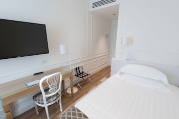 Classic Single Room