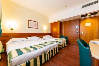 Standard Room, 1 King Bed (with Extra Bed)