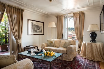 Plaza Suite