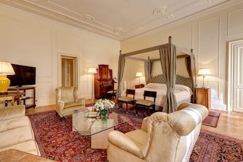Junior Suite, City View