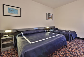 Economy Triple Room