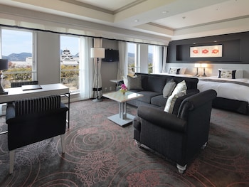 Executive Junior Suite with Castle View Non Smoking