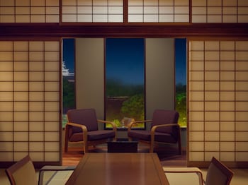 Suite Room with Tatami Area and Castle View Non Smoking