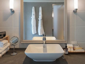 Executive Junior Suite with Castle View Non Smoking