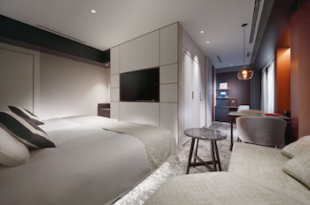 Espacio Superior Twin Room with Lounge Access, Non Smoking