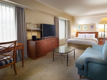43 sqm Deluxe Double Room, Smoking