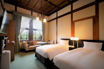 Superior Twin Room, Non Smoking (Main Building)