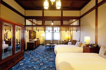 Premium Classic Room, Non Smoking (Main Building)