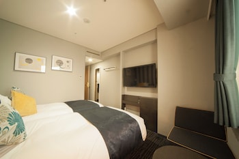 Economy Twin Room with No View - Non-Smoking (17 square meters)