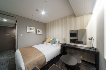 Economy Double Room with No View - Non-Smoking (17 square meters)