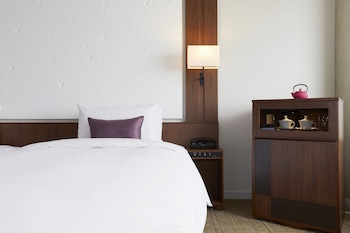 Premier Twin Room, Non Smoking
