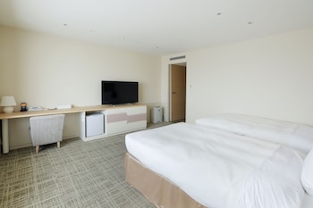 Standard Large Twin Room Non-Smoking
