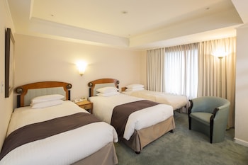 [Non-Smoking] Superior Twin Room with Extra Bed (Available Only 1 room on the same floor)