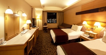 Standard Twin Room, Smoking