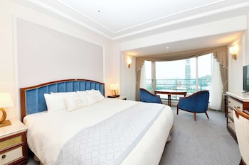 [Check-in 15:00] Tower Side Double Room
