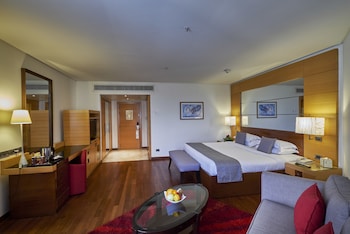 Preferred Room Resort View King Bed