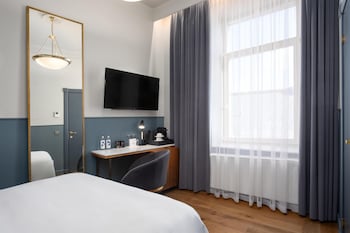 Room (Individual)