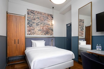 Room (Individual)