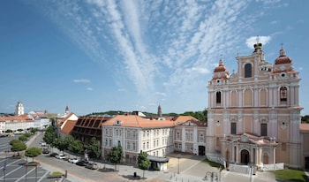 Presidential Suite (Old Town View)