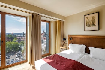 Suite, 1 Queen Bed, Non Smoking