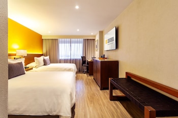 Camino Real Club Double Breakfast Included for Adults only