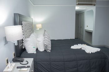 Superior Room, 1 King Bed