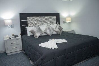 Superior Room, 1 King Bed