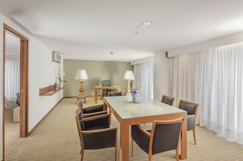 Junior Suite, 1 King Bed (Dining Area)