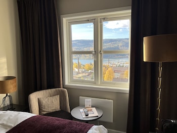 Single room with double bed