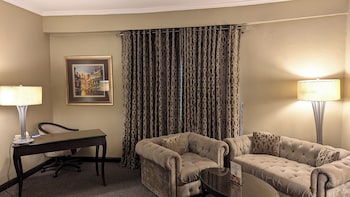 Executive Room, 1 King Bed with Sofa bed