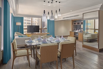 Suite, 2 Bedrooms, Club Lounge Access (Penthouse)