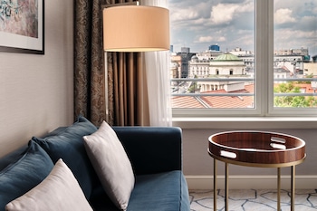 Deluxe Room, 1 King Bed
