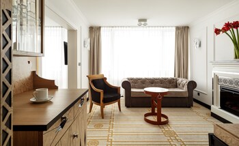 Apartment, Balcony, Mountain View