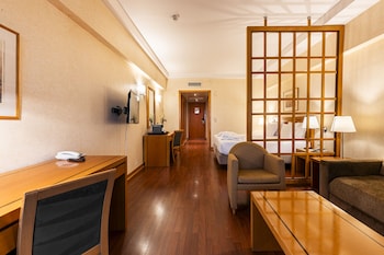 Junior Studio Suite