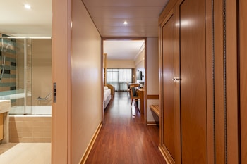 Junior Studio Suite