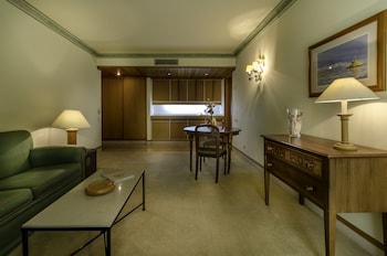 Suite (Single Use)