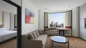 Suite, 1 Bedroom, City View