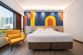 Deluxe Tropical Room