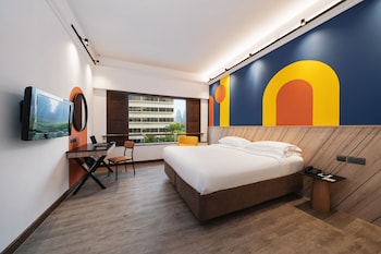 Deluxe Tropical Room