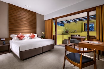 Courtyard Club (Pool Access)