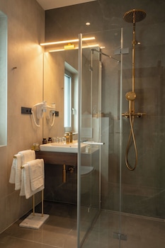 Deluxe Double or Twin Room, City View