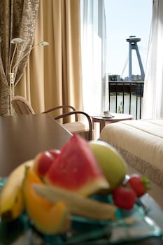 Standard Double or Twin Room, River View