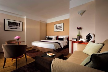 Deluxe Room, 1 King Bed