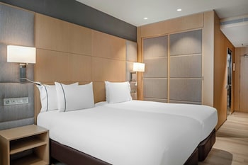 Standard Room, 2 Twin Beds (View)